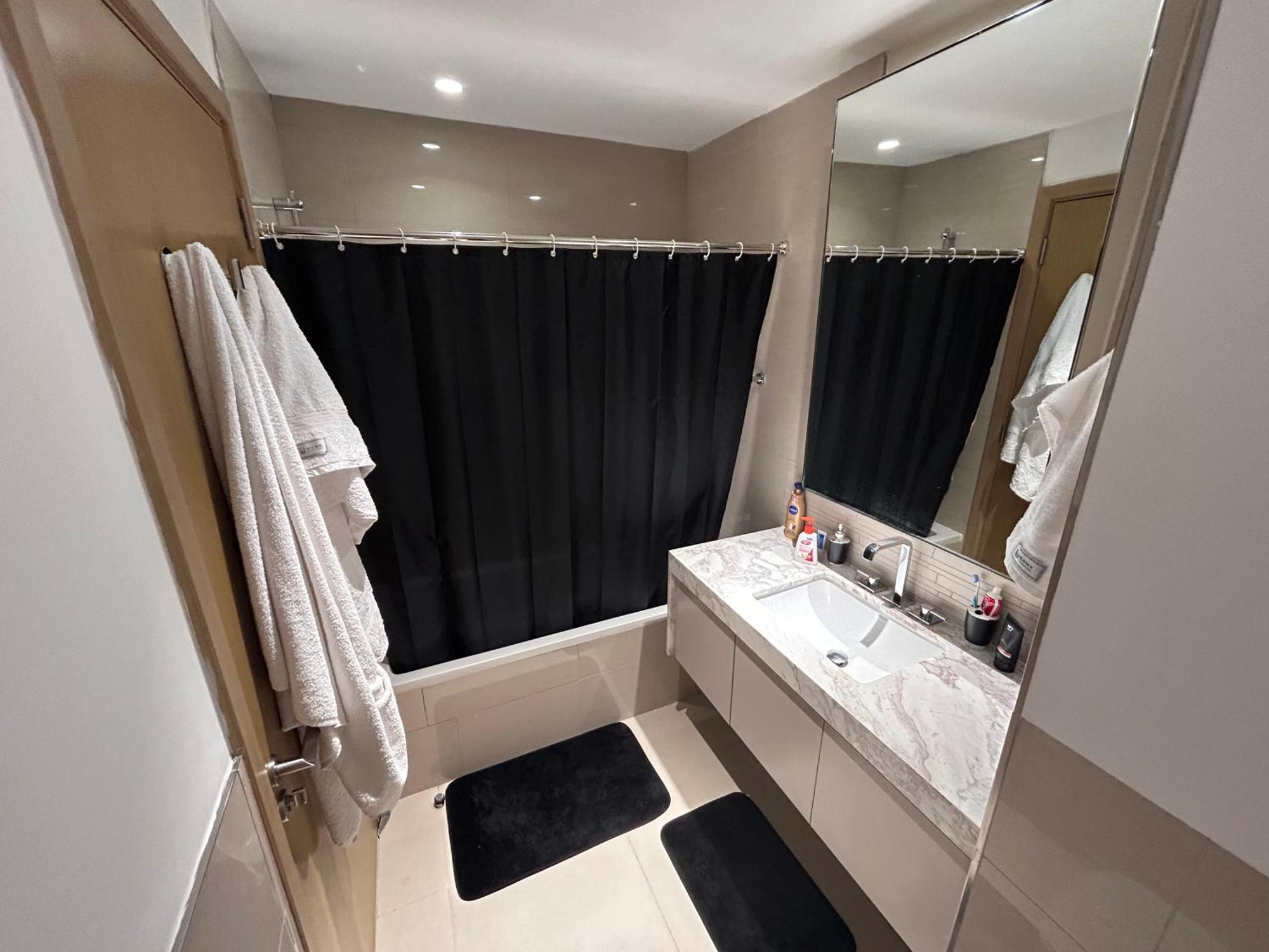 Private In Acacia - Hills Estate